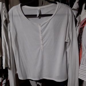 Aeropostale off white shirt